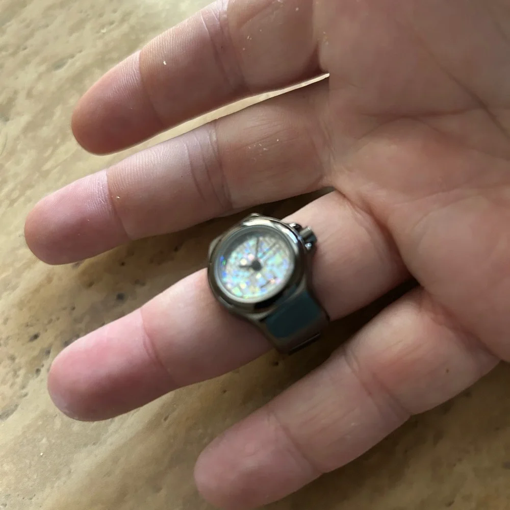 New Gun metal finger quartz ring watch with metal stretch band